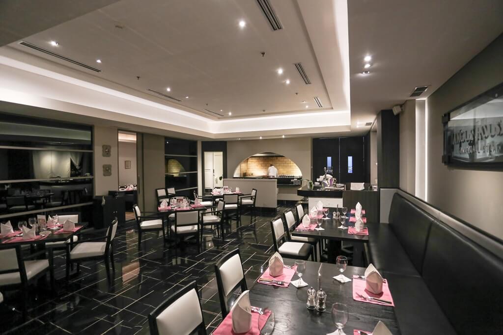 Angus House Senayan